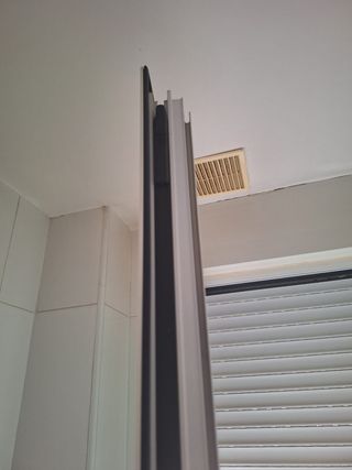Arreglos y ajustes de ventanas y puertas 