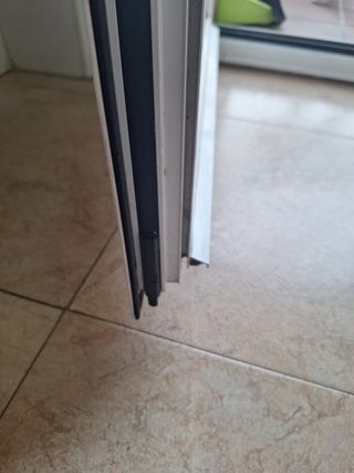 Arreglos y ajustes de ventanas y puertas 