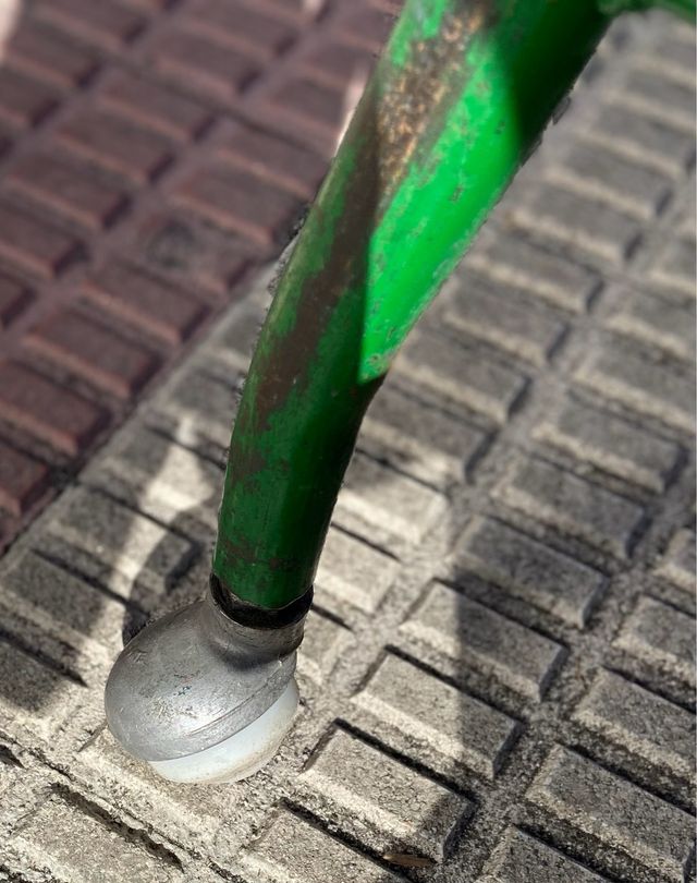 Cabide de Porta Burros em Metal Verde