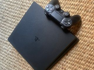 PS4 (PlayStation 4) Negra