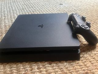 PS4 (PlayStation 4) Negra