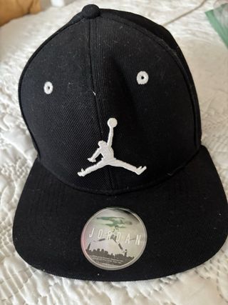 Gorra Jordan Negra con Logo Jumpman
