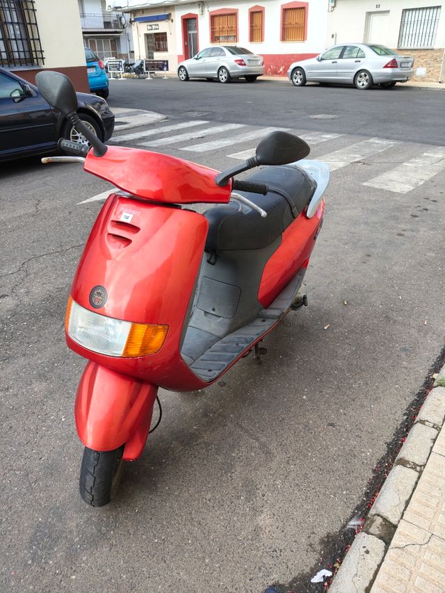 Moto Scooter 49cc Roja