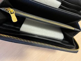 Cartera Louis Vuitton charol negro
