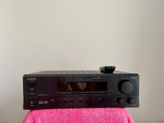 Amplificador A/V Onkyo TX-DS494 con mando