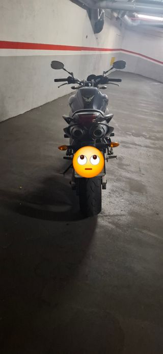 Yamaha FZ6N Motocicleta
