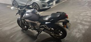 Yamaha FZ6N Motocicleta