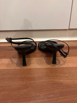 Sandalias tacón Zara negras