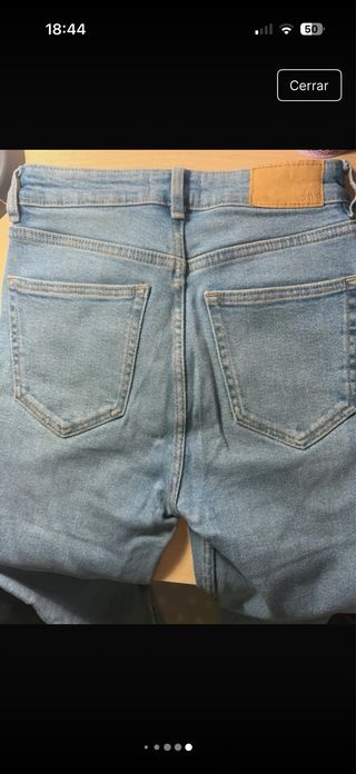 Pantalón vaquero Zara azul