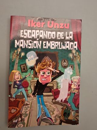 Escapando de la mansión embrujada... 

