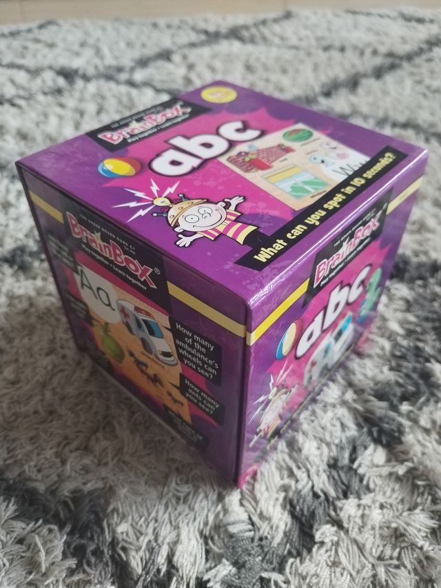 Juego de mesa BrainBox infantil en inglés.
