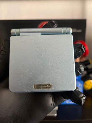 Game Boy Advance SP Azul Perla con cargador