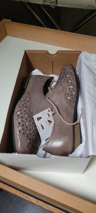 Zapatos piel sin estrenar Antiestrés