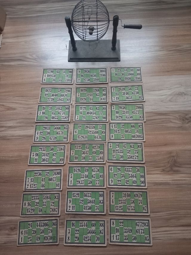 Bingo de madera antiguo El Gallo Español