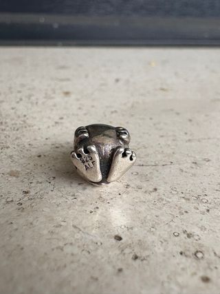 Abalorio Pandora Plata Rana