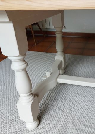Mesa de madera estilo rústico/campestre