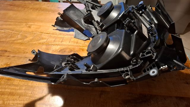 Fanale anteriore + mascherina BMW C650GT