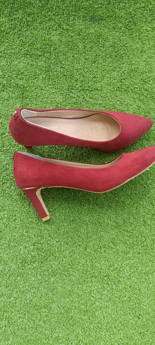 Zapatos tacón burdeos talla 40