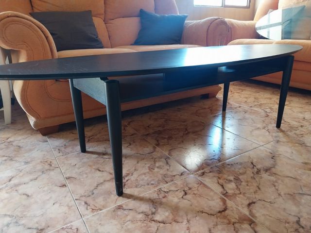 Tavolo ovale in legno