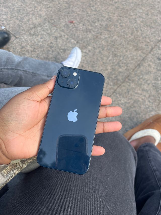 iPhone 13 Azul Medianoche