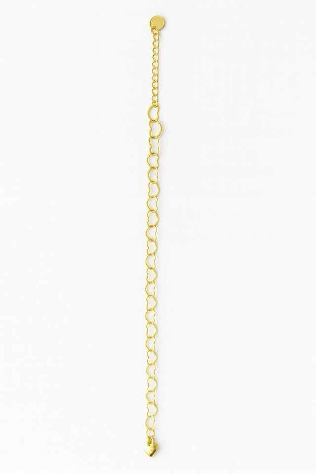 Pulsera de oro con corazones