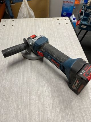 Taladro percutor y amoladora Bosch