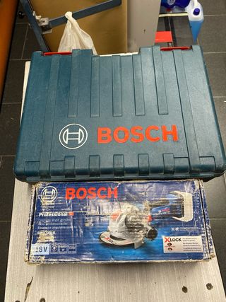 Taladro percutor y amoladora Bosch