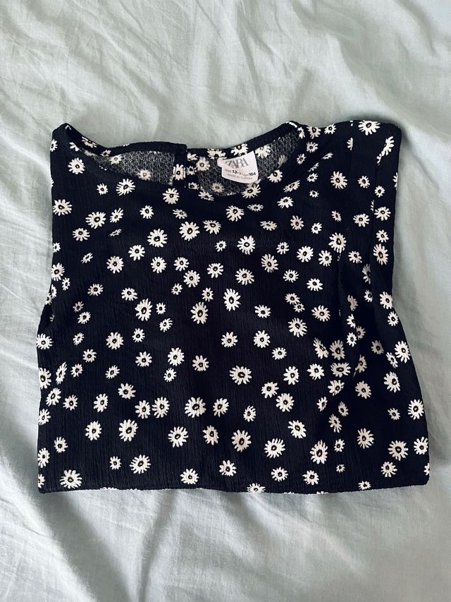 Blusa Zara flores blancas talla S