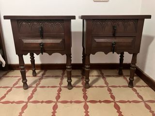 Comodini antichi in legno. 60€ per entrambi