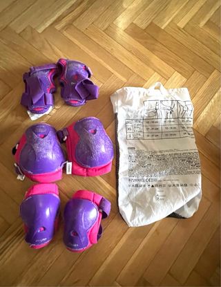 Set Patines ajustables Talla 30-32 + Protectores