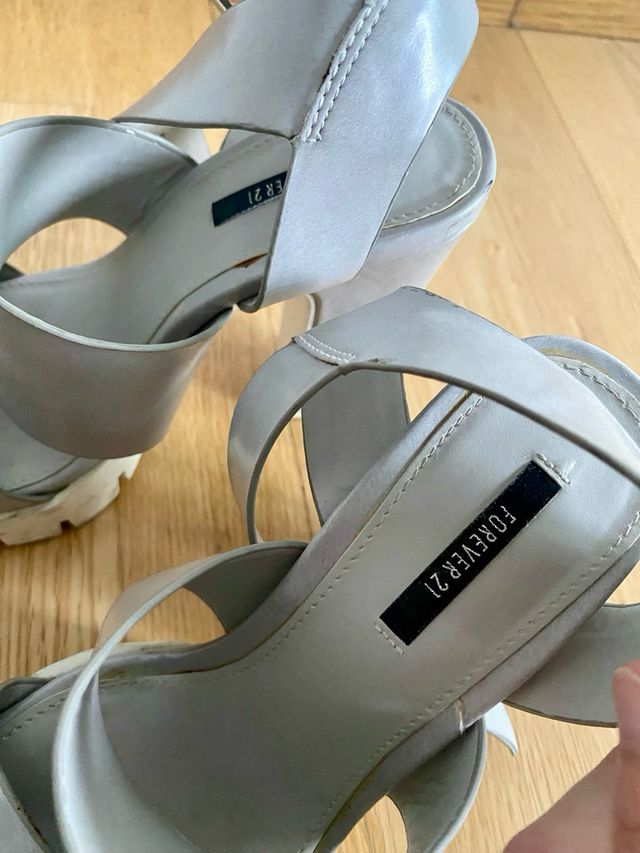 Sandalias grises Forever 21 T. 35.5