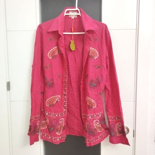 Camisa hippie estampado paisley