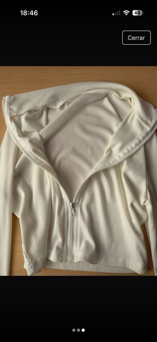 Chaqueta corta blanca