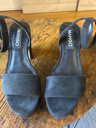 Sandalias Mango tacón negras