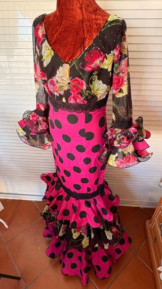 Vestido Flamenca Lunares Rosa y Negro