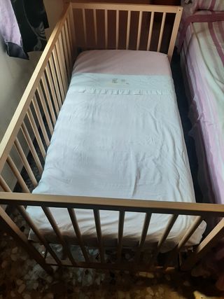 Cuna de madera Ikea