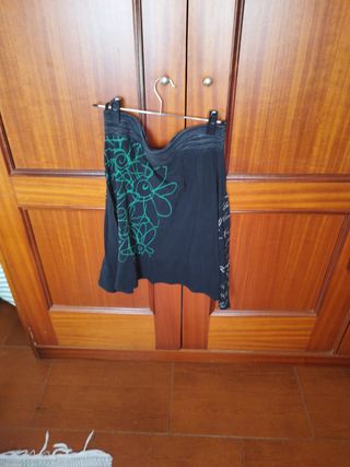 Falda corta lentejuelas roja