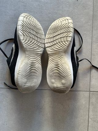 Scarpe Nike nere e bianche