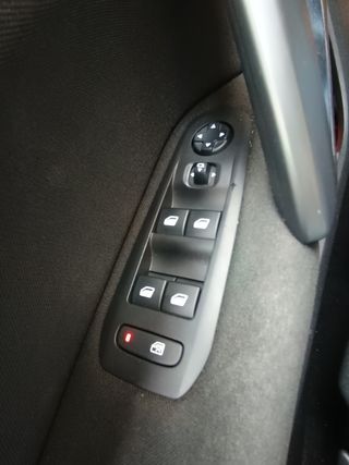 Peugeot 308 2016