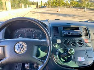 Volkswagen Multivan t5 2003