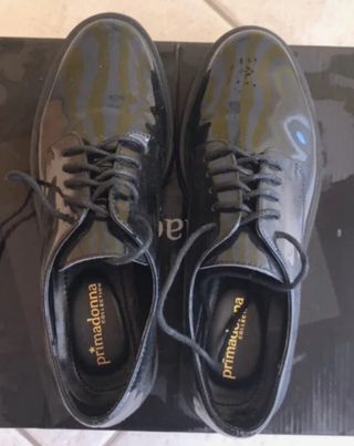Zapatos charol negro Prima-donna