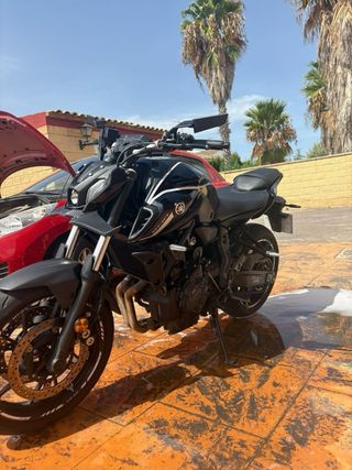 Yamaha MT-07