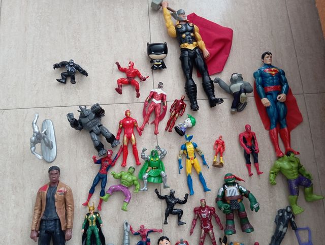 Muñecos Superhéroes Varios