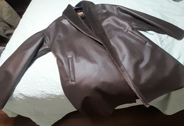 Abrigo marrón ecopiel