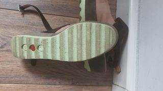 Sandalias Camper Beige y Marrones
Plataforma.

