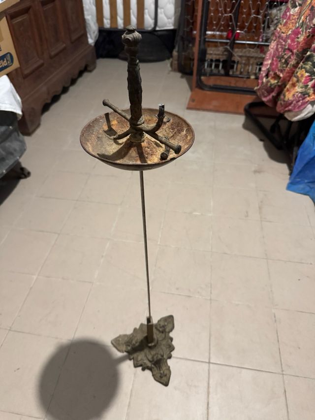 Portaspada antico da terra