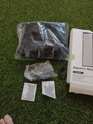 Mosquitera magnética para puerta