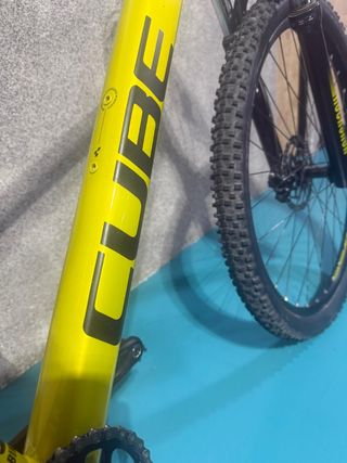 MTB Cube 29 Talla L Verde Lima