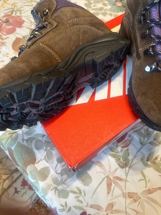 Botas de montaña ante mujer negro/morado