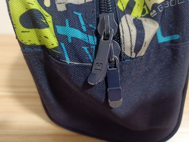 Bolsa de aseo/Neceser Gabol multicolor letras